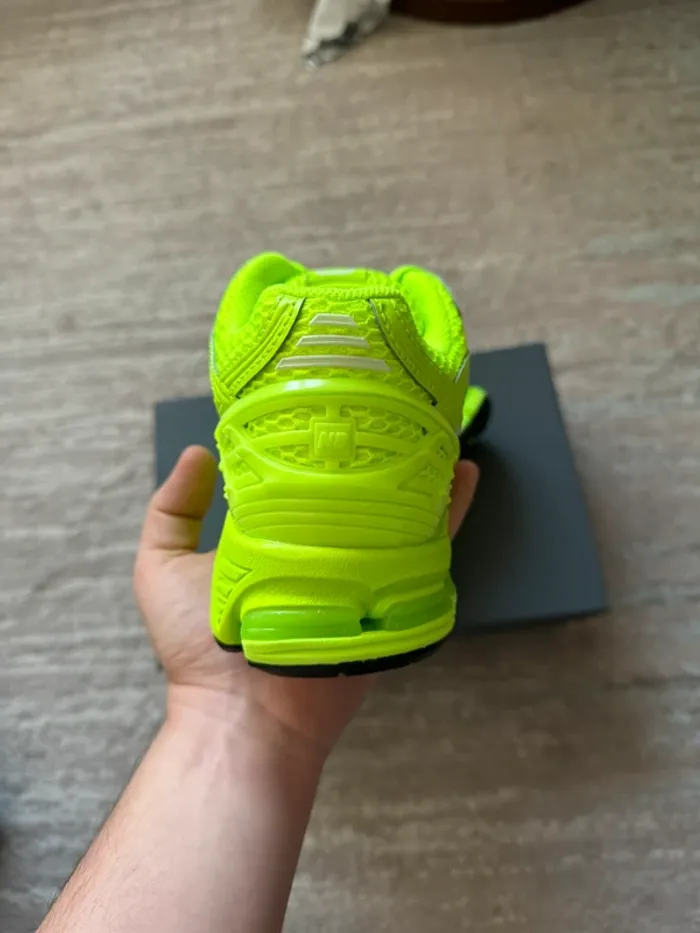 New Balance 1906R Neon Green - photo numéro 5