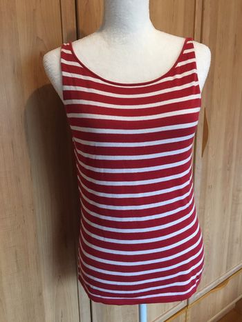 Débardeur rouge et blanc à rayures