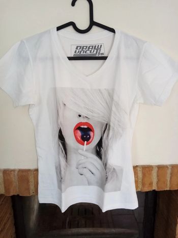 Tee shirt