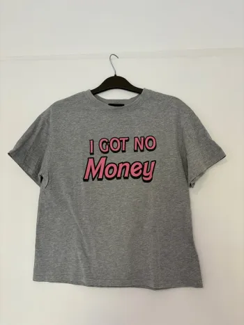 T-shirt taille S Jennyfer x Léna Situations
