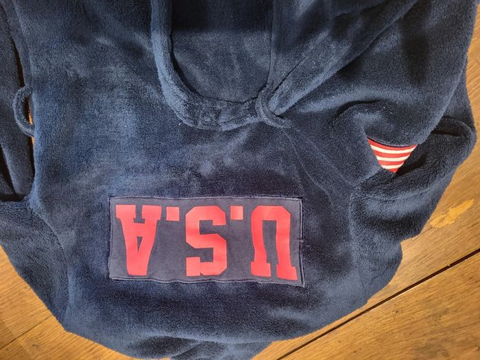 4/5 ans neuf juste lavée - photo numéro 3