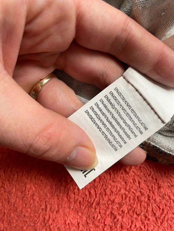 Pull à motifs léopard taille M très bon état - photo numéro 5