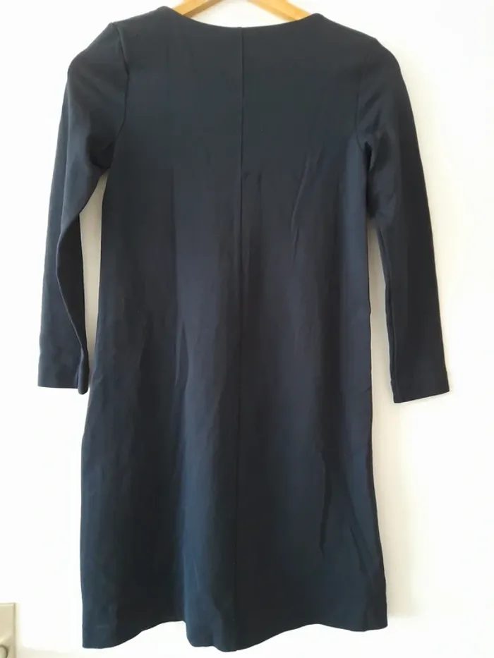 Robe courte forme droite - photo numéro 4