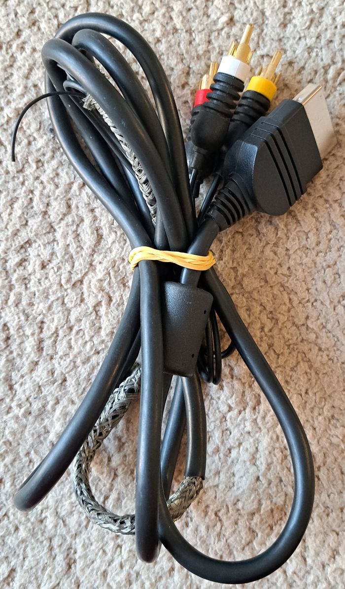 🎮 Lot de manettes et cable vidéo Microsoft Xbox fat 1ère génération - non testés - photo numéro 9