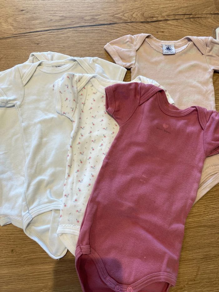 Lot de 5 bodys manches courte 3 mois - photo numéro 3
