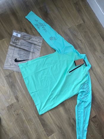 Nike Running Division – Pull technique vert performance