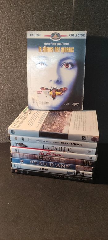 Lot de DVD et coffret