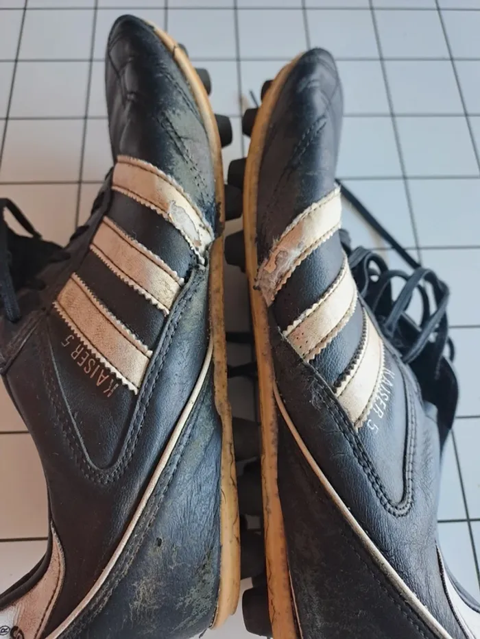 Chaussure de foot Adidas Kaiser 44 - photo numéro 7