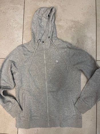 Veste à capuche footkorner taille L comme neuve