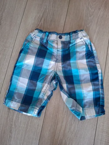 Short 4 ans