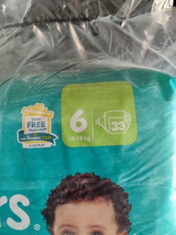 Couches Pampers 