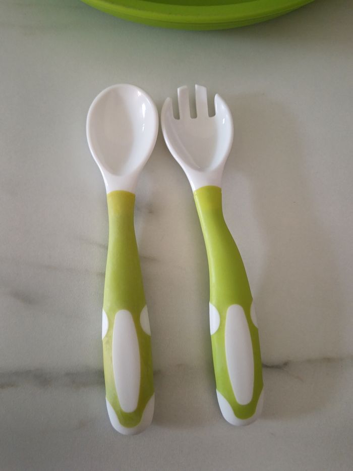Assiette ventouse et couvert flexible - photo numéro 6