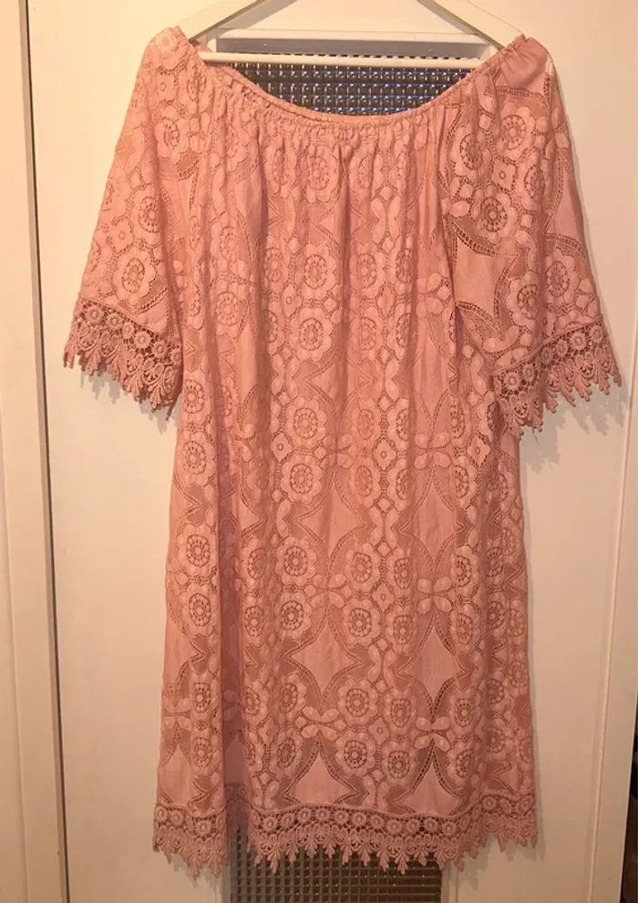 Robe rose