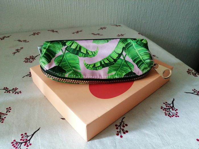 Trousse "tropicale" 20 cm - photo numéro 2