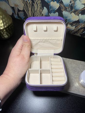 Boîte à bijoux de voyage violet velours