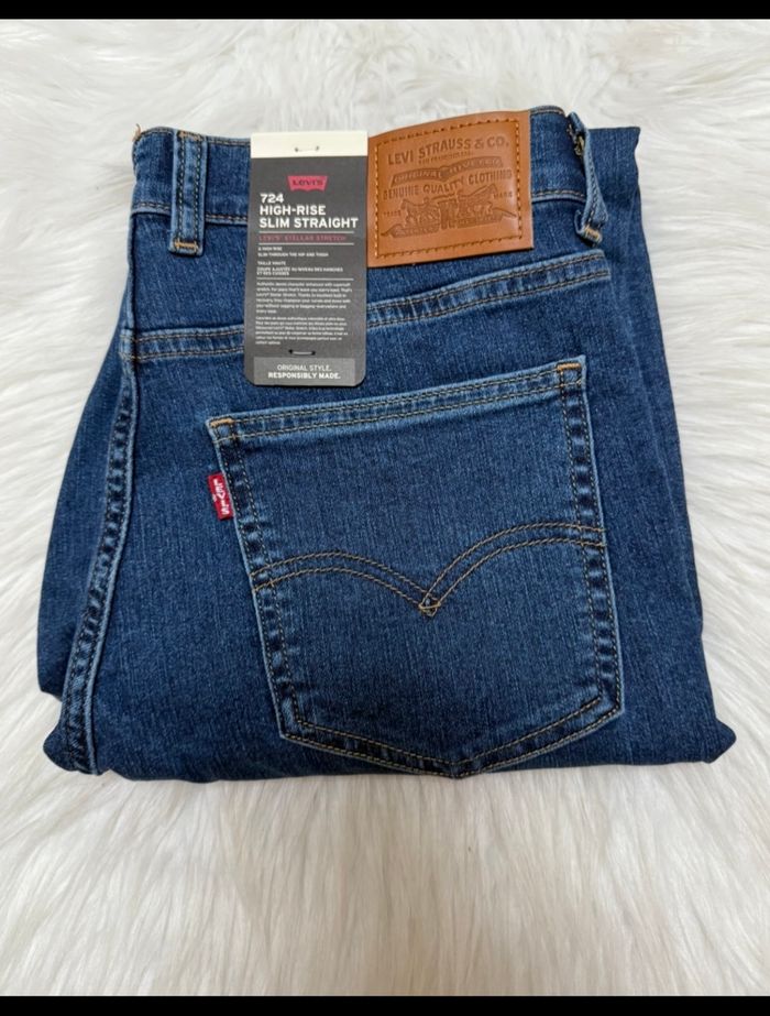 Jean Levi’s 724 High-Rise Slim Straight – Taille 30/30 – Bleu denim – Neuf avec étiquette - photo numéro 3