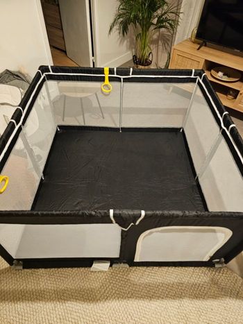 Parc bébé Perseverance 130×130 cm – Neuf, jamais utilisé