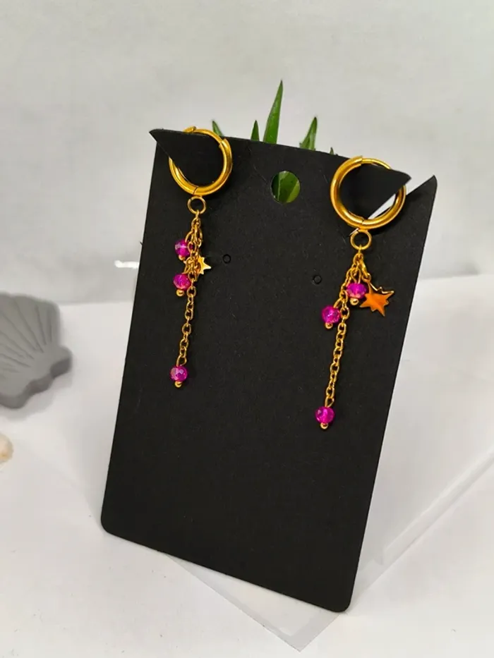 Boucles d'oreilles dorées étoile polaire et perles fushia - photo numéro 8