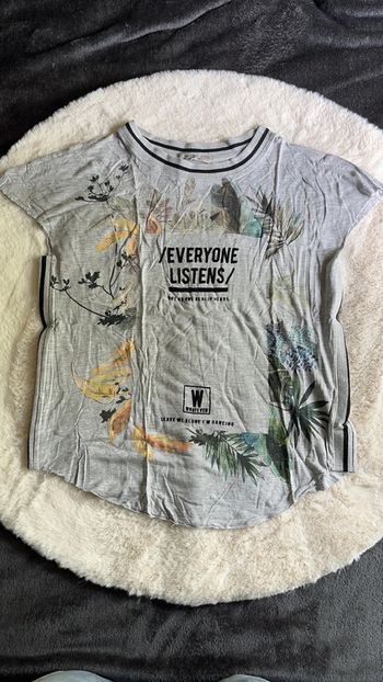 Tee shirt bershka taille L