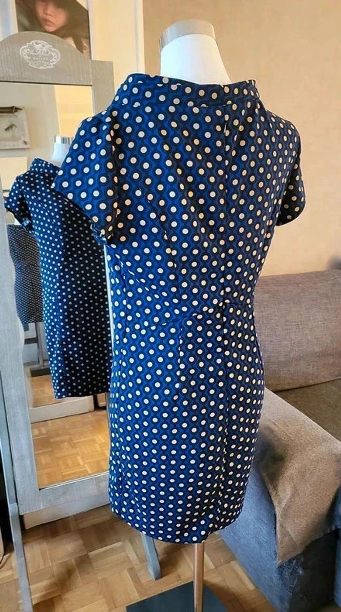 Magnifique robe droite style rétro années 70 - photo numéro 3