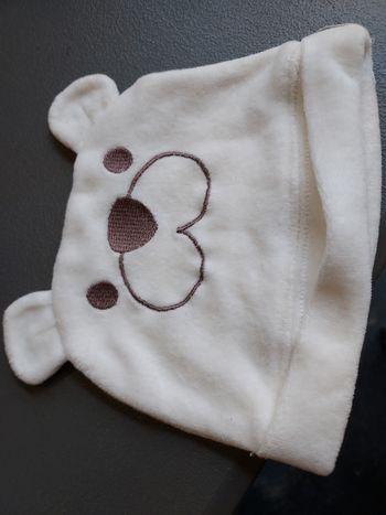  Bonnet