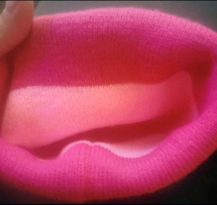 Bonnet rose "Winx Club" 4/5 ans neuf - photo numéro 2