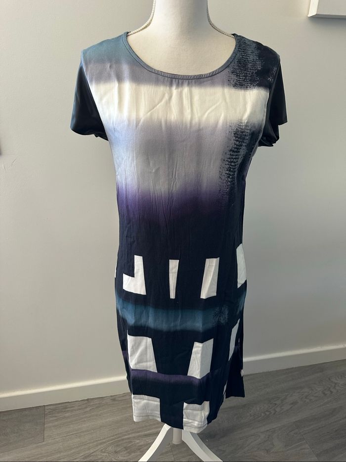 Robe bariolée bleue marine blanche et noire Miss Captain T40 L