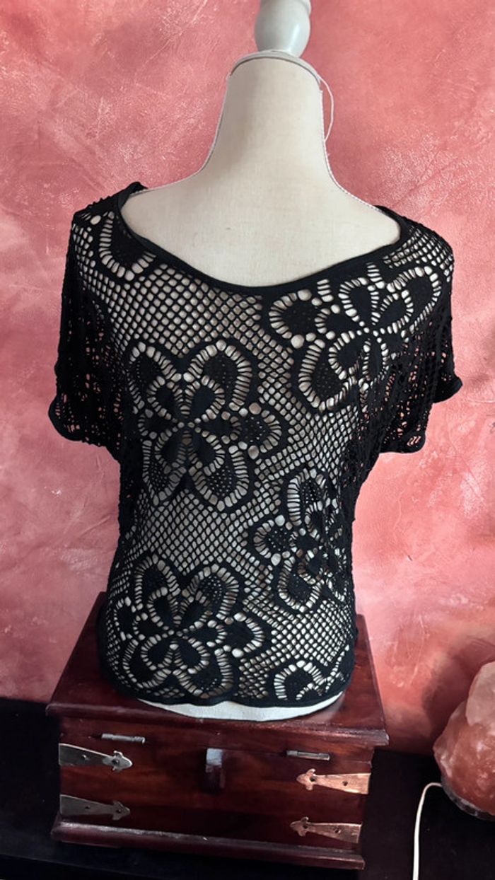 🌸 top en dentelle noir à boutons réversible - photo numéro 3
