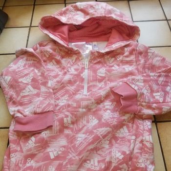 sweat adidas rose tres bon etat