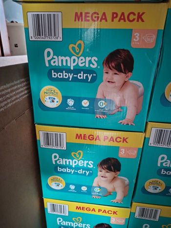 Pampers baby dry taille 3 /lot de 2 cartons