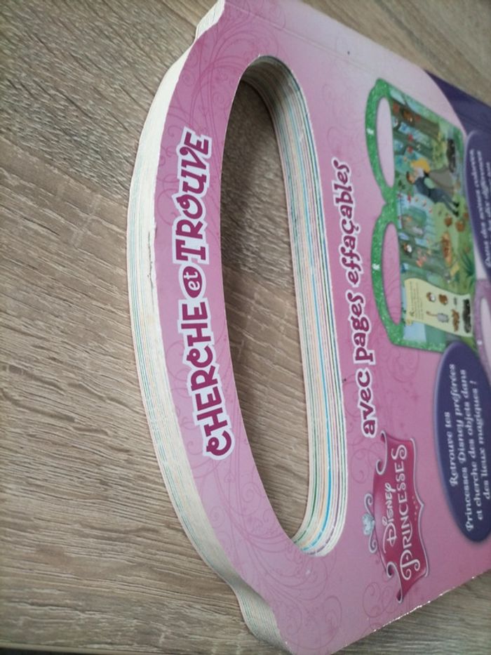 Livre Cherche et trouve Disney - photo numéro 4