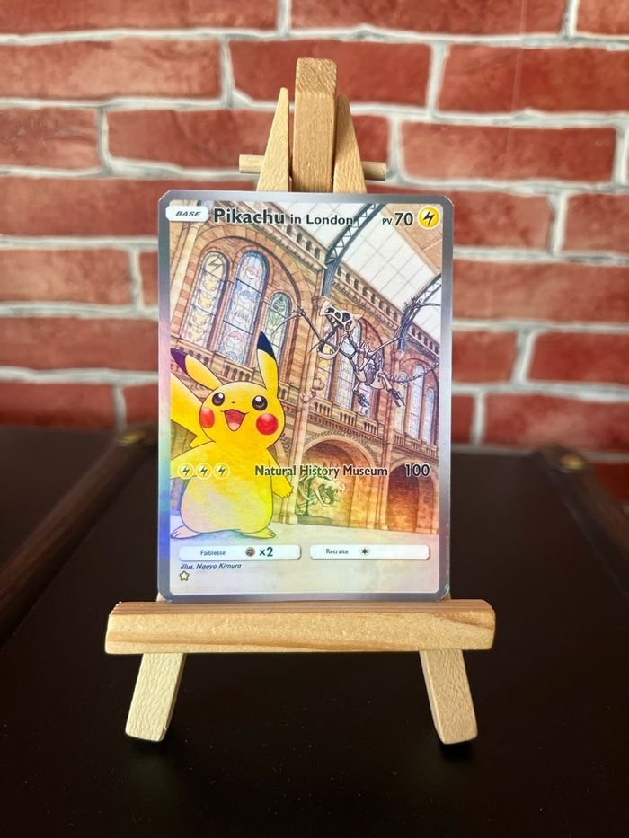Carte Pokémon custom Pikachu london - photo numéro 4