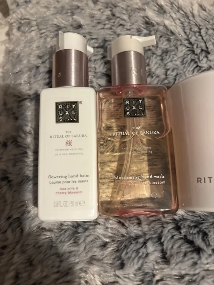 Lot de 4 produits rituals of Sakura - photo numéro 2