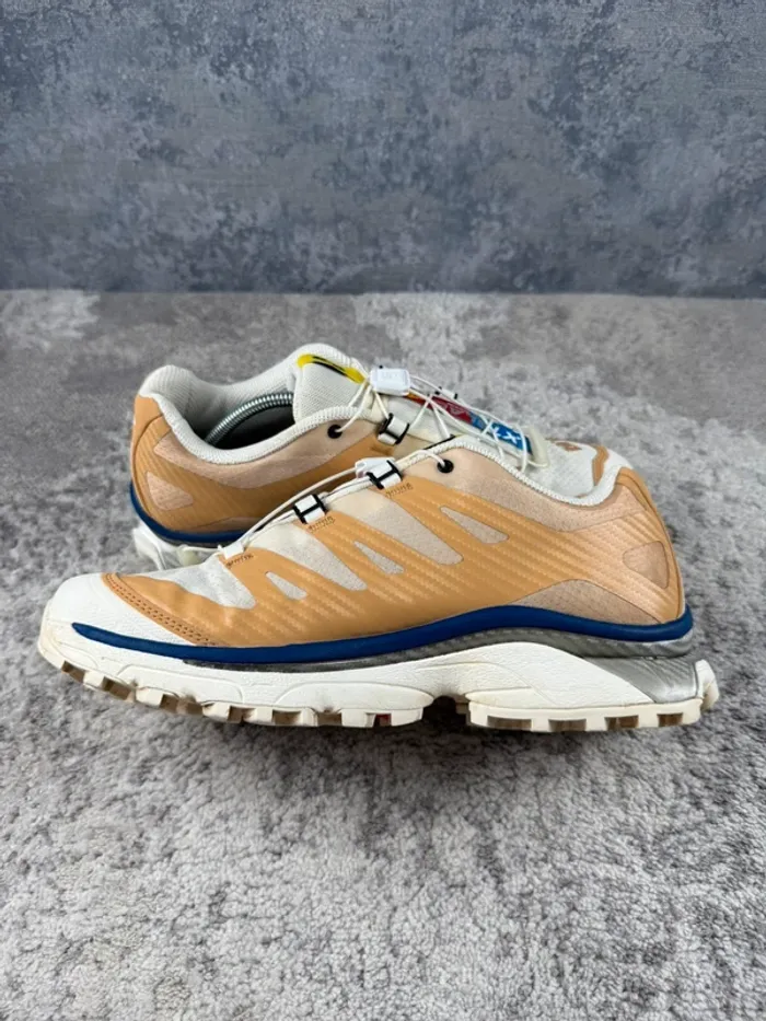 Salomon XT-4 OG - Tire Vanilla Ice - Beige & White & Blue - photo numéro 7
