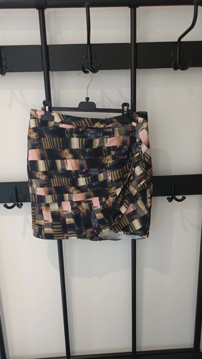 Jolie jupe edc taille 38