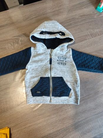 Gilet zippé 18 mois