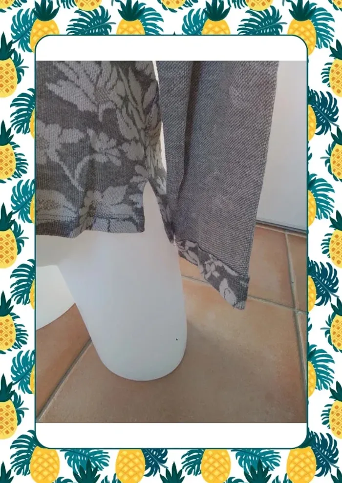 Pull gris motif fleur - photo numéro 4