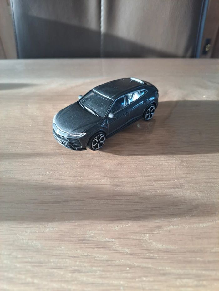 Voiture Lamborghini Urus