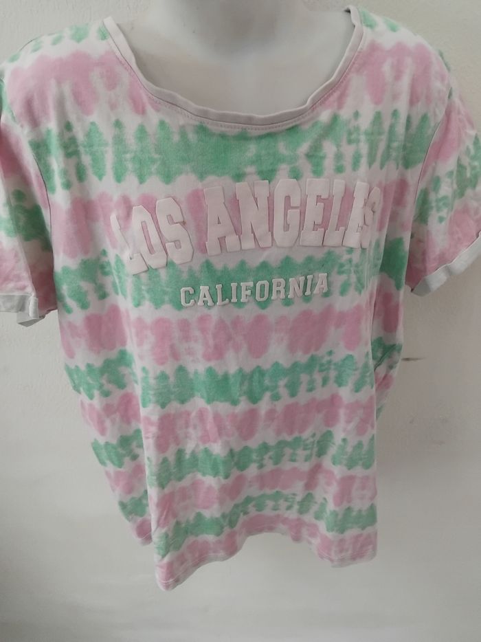 Tee shirt fille taille 10 ans marque primark