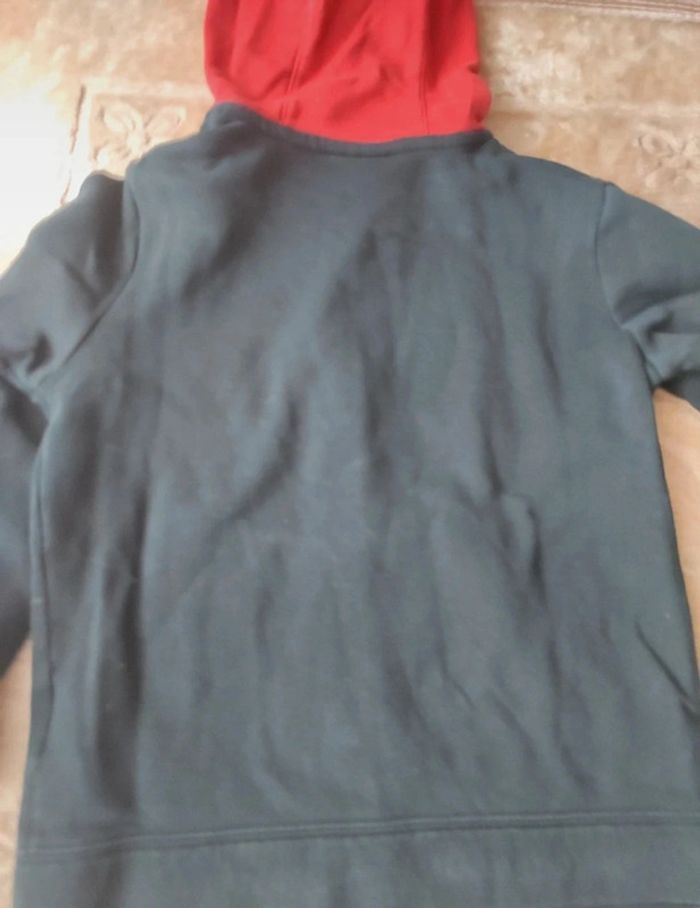 Veste de jogging Nike taille 128/137 - photo numéro 3