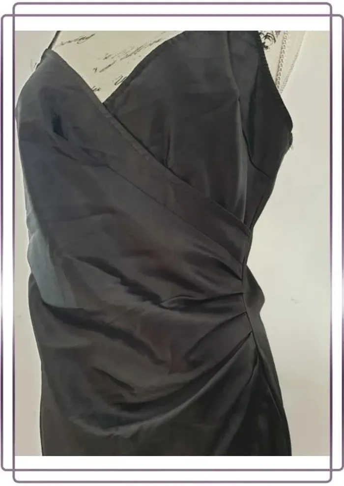 Robe noire shein taille M, très bon état, - photo numéro 3