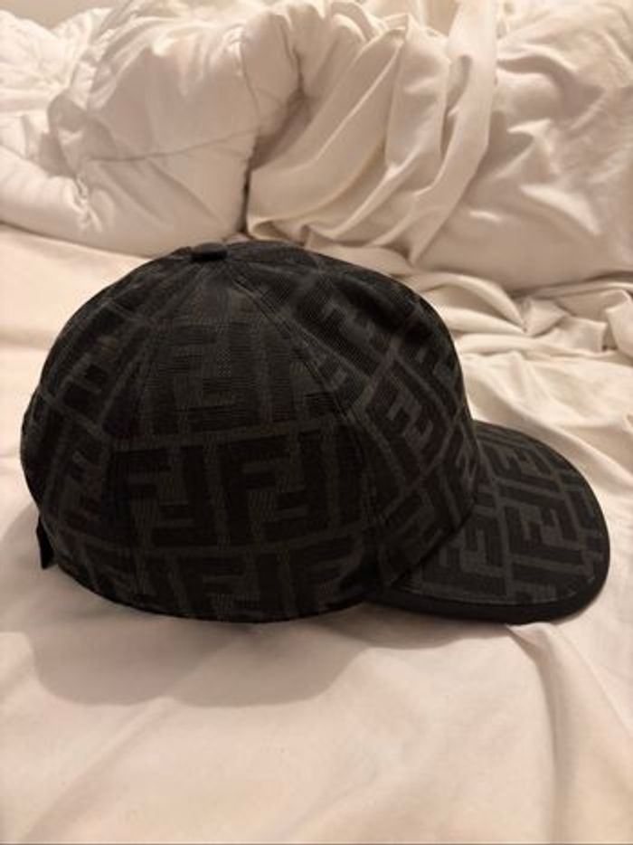 Casquette Fendi 1.1 - photo numéro 2