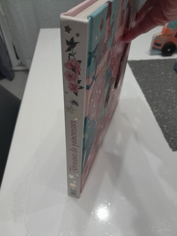 Livre histoires de princesses - photo numéro 9