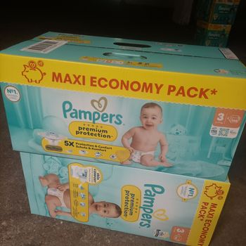 Lot couche pampers Premium T3
