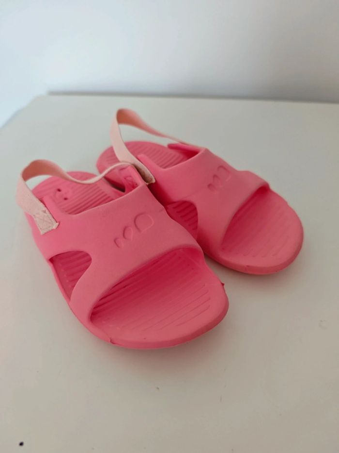 Tong de bain decathlon
