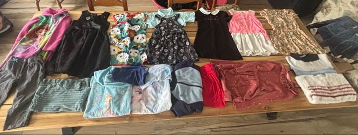 Lot vêtements fille 5/6 ans