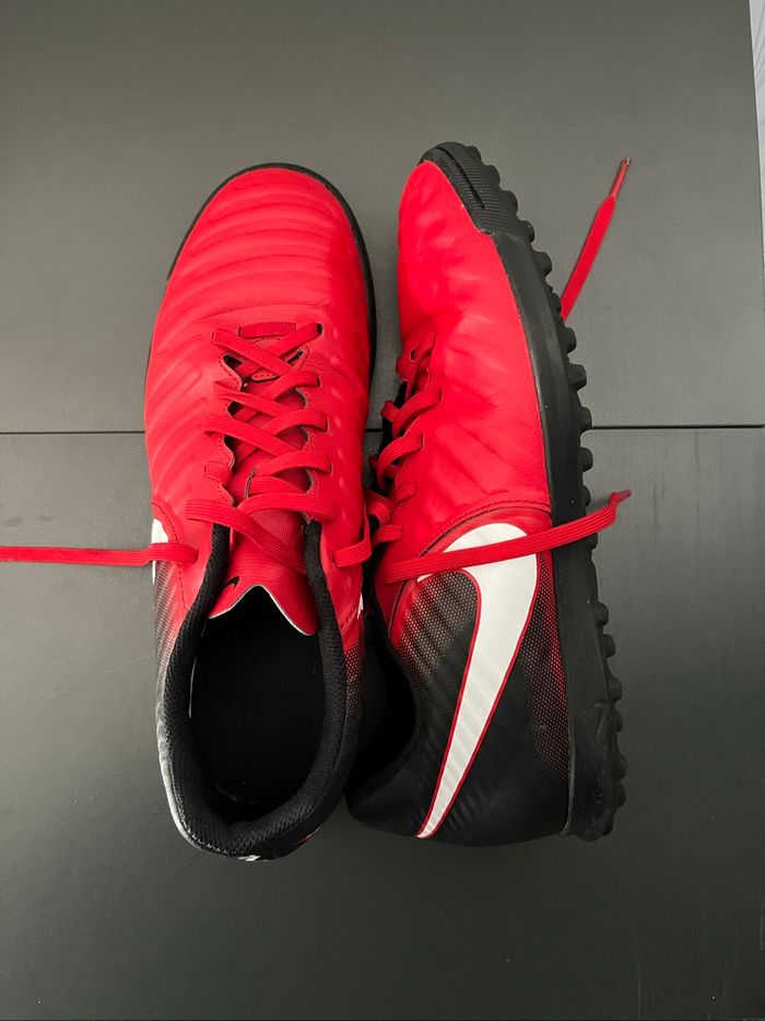 Chaussures de football tiempo x nike