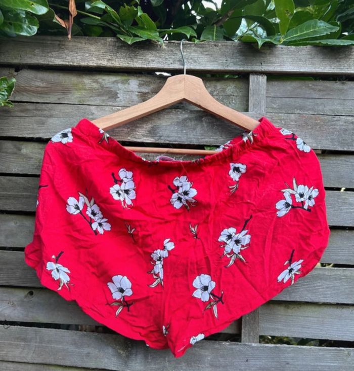 Short tendance Primark, taille 36, en bon état. - photo numéro 4