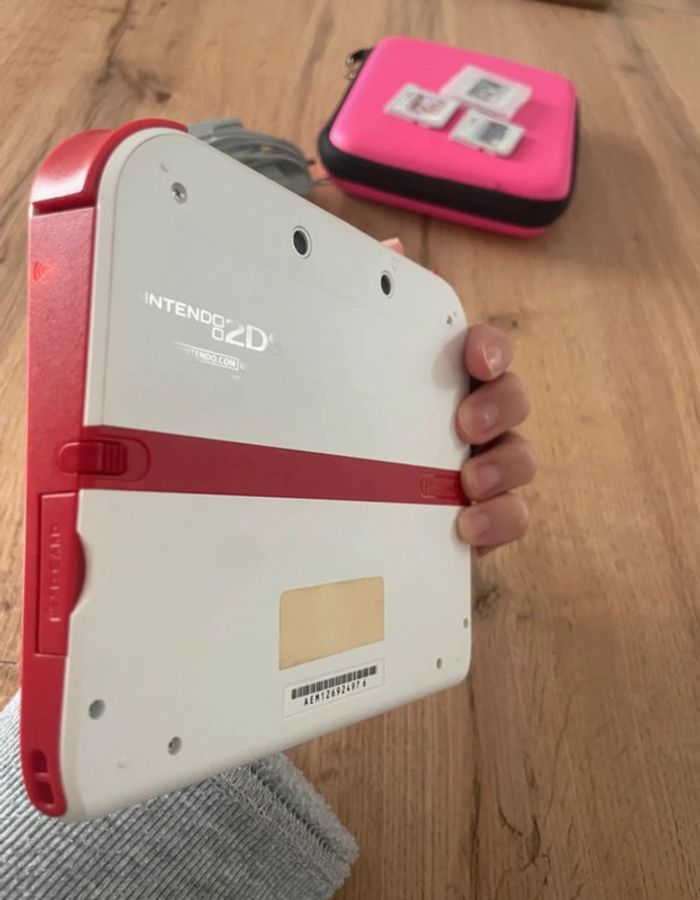 Nintendo 2DS avec jeux - photo numéro 3