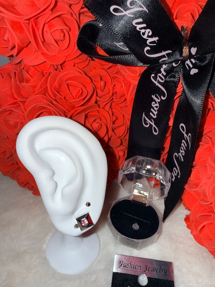 💖 Boucles d’oreilles carrées argentées – Élégance moderne 💖